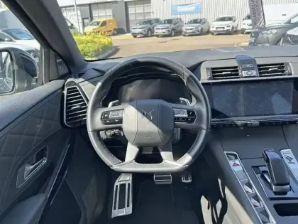 Photo 8 DS Ds 7 DS7 Crossback Hybride E-Tense 300 EAT8 4x4