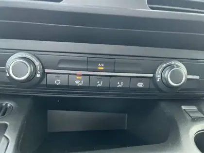 Photo 38 Citroën Berlingo  Van Fourgon Taille M 800kg Moteur électrique 136 ch