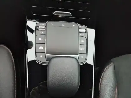 Photo 22 Mercedes Classe A  200 d 8G-DCT