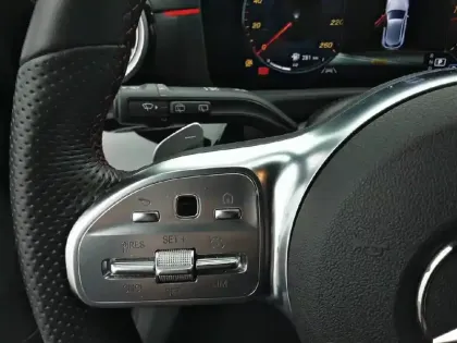 Photo 20 Mercedes Classe A  200 d 8G-DCT