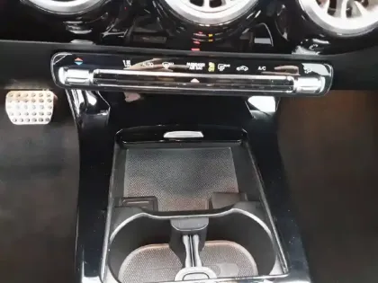 Photo 23 Mercedes Classe A  200 d 8G-DCT