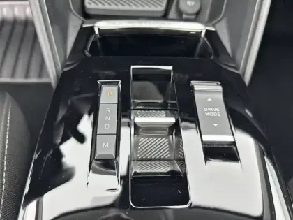 Photo 13 Citroën C4  PureTech 130 S&S EAT8