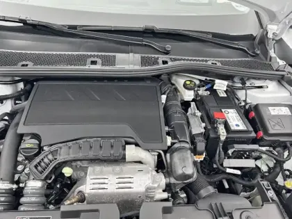 Photo 27 Citroën C4  PureTech 130 S&S EAT8