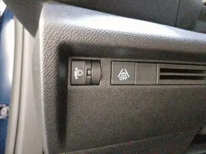 Photo 58 Citroën C4  Hybride 100 e-DCS6