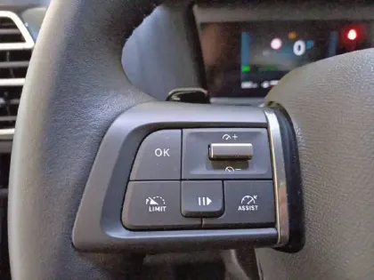 Photo 26 Citroën C4  Hybride 100 e-DCS6