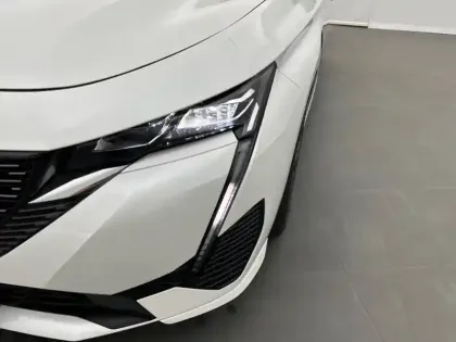 Photo 38 Peugeot 308  PureTech 130ch S&S EAT8