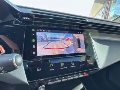 Photo 20 Peugeot 308  PureTech 130ch S&S EAT8