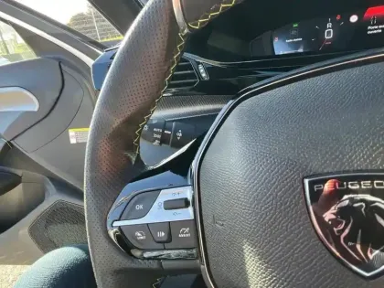 Photo 22 Peugeot 308  PureTech 130ch S&S EAT8