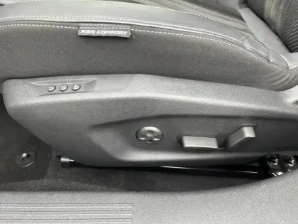 Photo 40 Peugeot 308  PureTech 130ch S&S EAT8