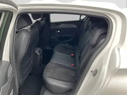 Photo 34 Peugeot 308  PureTech 130ch S&S EAT8