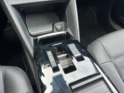 Photo 13 Citroën C4 e- X 156 ch autonomie etendue  Automatique