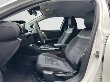 Photo 10 Citroën C4 e- X 156 ch autonomie etendue  Automatique