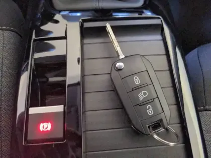 Photo 18 Citroën C4  PureTech 100 BVM6