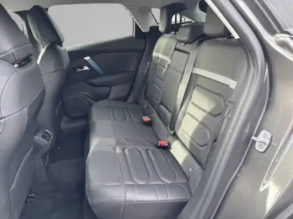 Photo 69 Citroën C4 e- 136 ch Automatique