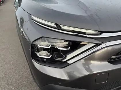 Photo 15 Citroën C4 e- 136 ch Automatique