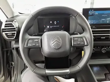 Photo 8 Citroën C4  Hybride 136 e-DCS6