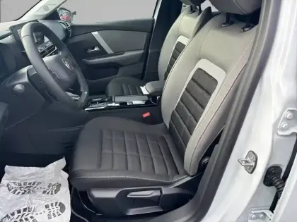 Photo 10 Citroën C4  Hybride 145 e-DCS6