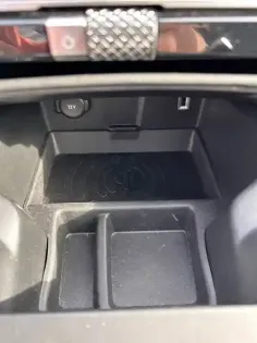 Photo 24 DS DS 7 DS7 Crossback Hybride E-Tense 300 EAT8 4x4