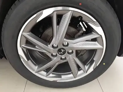 Photo 10 DS DS 7 DS7 Crossback Hybride E-Tense 300 EAT8 4x4