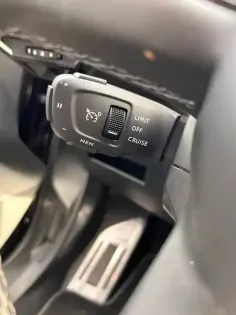 Photo 23 DS DS 7 DS7 Crossback Hybride E-Tense 300 EAT8 4x4