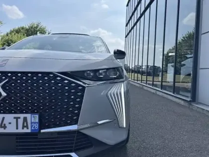 Photo 15 DS DS 7  Hybride Rechargeable E-Tense 360 EAT8 4x4