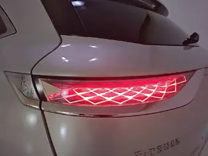 Photo 16 DS Ds 7 DS7 Crossback Hybride E-Tense 225 EAT8