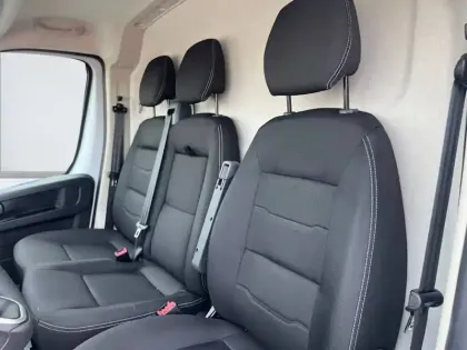 Photo 50 Citroën Jumper  FOURGON TOLE 35 L2H2 140 S&S BVA8