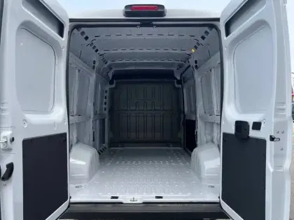 Photo 45 Citroën Jumper  FOURGON TOLE 35 L2H2 140 S&S BVA8