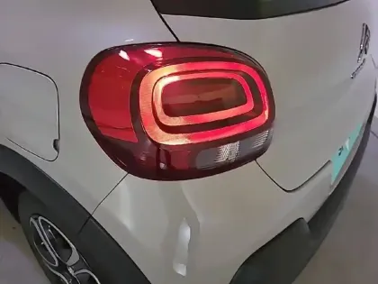 Photo 16 Citroën C3  PureTech 83 S&S BVM5