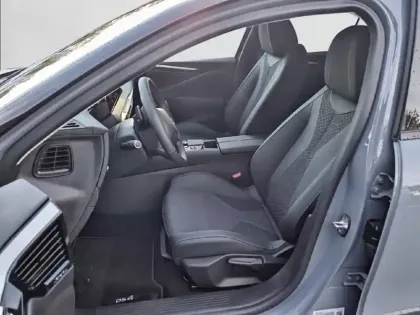 Photo 10 DS DS 4 N°4 Hybride 145 e-DCT6