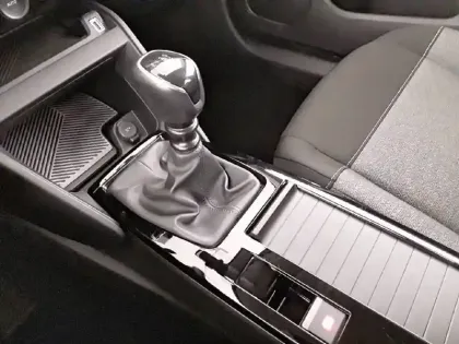 Photo 14 Citroën C4  PureTech 100 BVM6