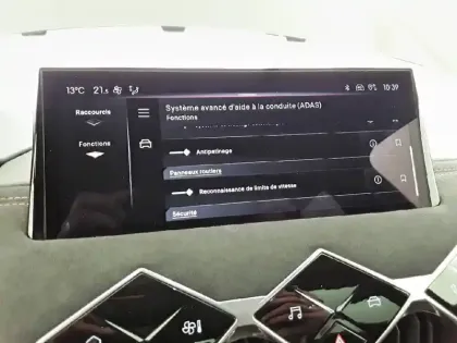 Photo 43 DS DS 3  PureTech 130 EAT8