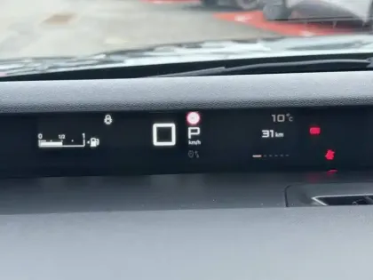 Photo 9 Citroën C3 Aircross  Hybride 145 e-DCS6