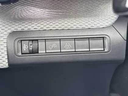 Photo 19 Citroën C3 Aircross  Hybride 145 e-DCS6