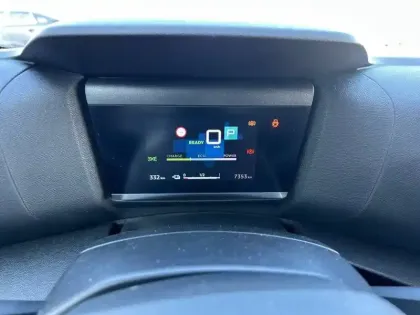 Photo 9 Citroën C4 e- 136 ch Automatique