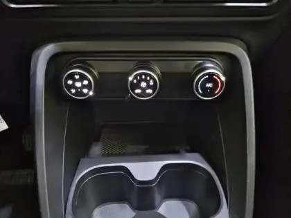 Photo 76 Citroën C3  Turbo 100 ch BVM6