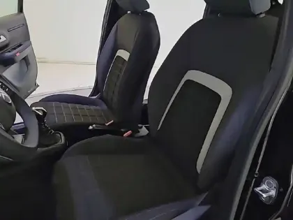 Photo 10 Citroën C3  Turbo 100 ch BVM6