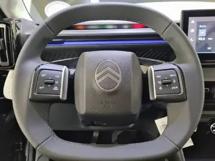 Photo 8 Citroën C3  Turbo 100 ch BVM6