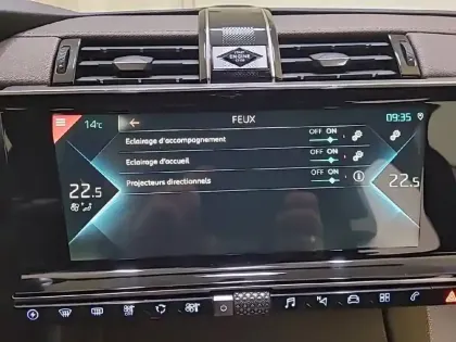 Photo 45 DS DS 7 DS7 Crossback Hybride E-Tense 225 EAT8