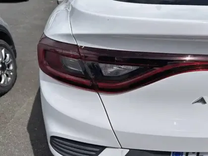 Photo 16 Renault Arkana  E-Tech 145