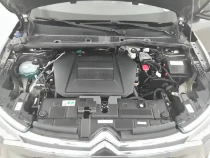 Photo 19 Citroën C4 e- 136 ch Automatique