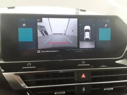 Photo 17 Citroën C4 e- 136 ch Automatique