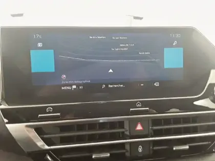 Photo 14 Citroën C4 e- 136 ch Automatique