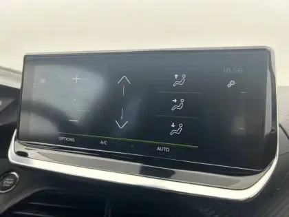 Photo 21 Peugeot 208  PureTech 100 S&S BVM6