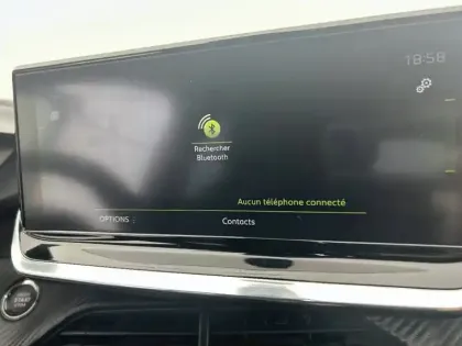 Photo 23 Peugeot 208  PureTech 100 S&S BVM6