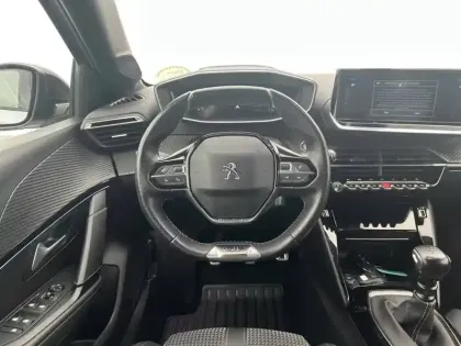 Photo 8 Peugeot 208  PureTech 100 S&S BVM6