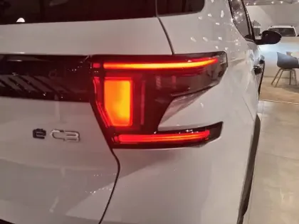 Photo 16 Citroën C3 Aircross e- 113 autonomie confort