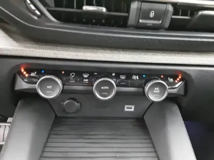 Photo 25 Citroën C5  X Hybride Rechargeable 225 S&S e-EAT8