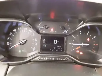 Photo 31 Citroën C3 Aircross  PureTech 110 S&S BVM6