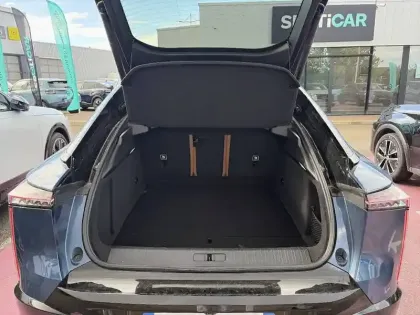 Photo 5 DS DS 8 DS N°8 245 ch FWD Long Range